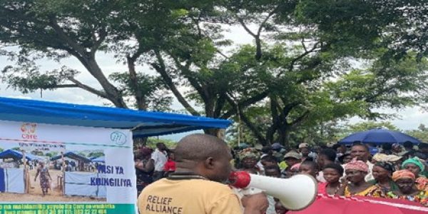 Mobilisateur Communautaire sur la sensibilsation au site de distribution à Kagando-Sucki état